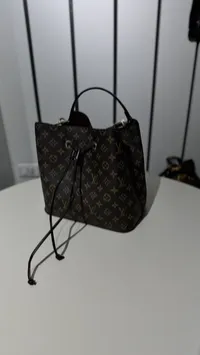 Louis Vuitton NeoNe MM Bucket Bag – Image 2