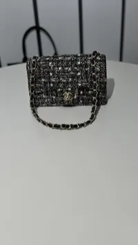 Chanel flap bag 1.75 – Image 7