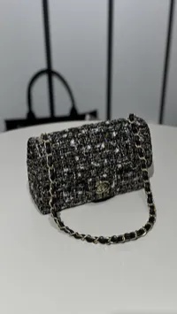 Chanel flap bag 1.75 – Image 8