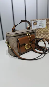 Coach Vanity Super Master with Package  – Image 7