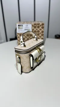 Coach Vanity Super Master with Package White  – Image 7