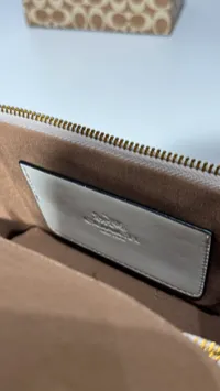 Coach Vanity Super Master with Package White  – Image 5
