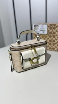 Coach Vanity Super Master with Package White  – Image 6