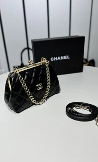 Chanel Kiss Lock Clutch Super Master with Package – Image 1