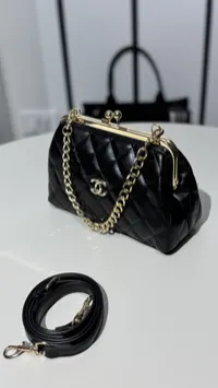 Chanel Kiss Lock Clutch Super Master with Package – Image 6