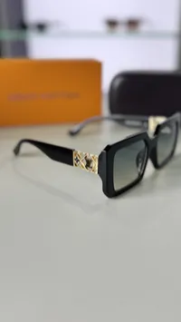 Louis Vuitton Super Master Sunglasses with Package – Image 7