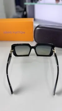 Louis Vuitton Super Master Sunglasses with Package – Image 6