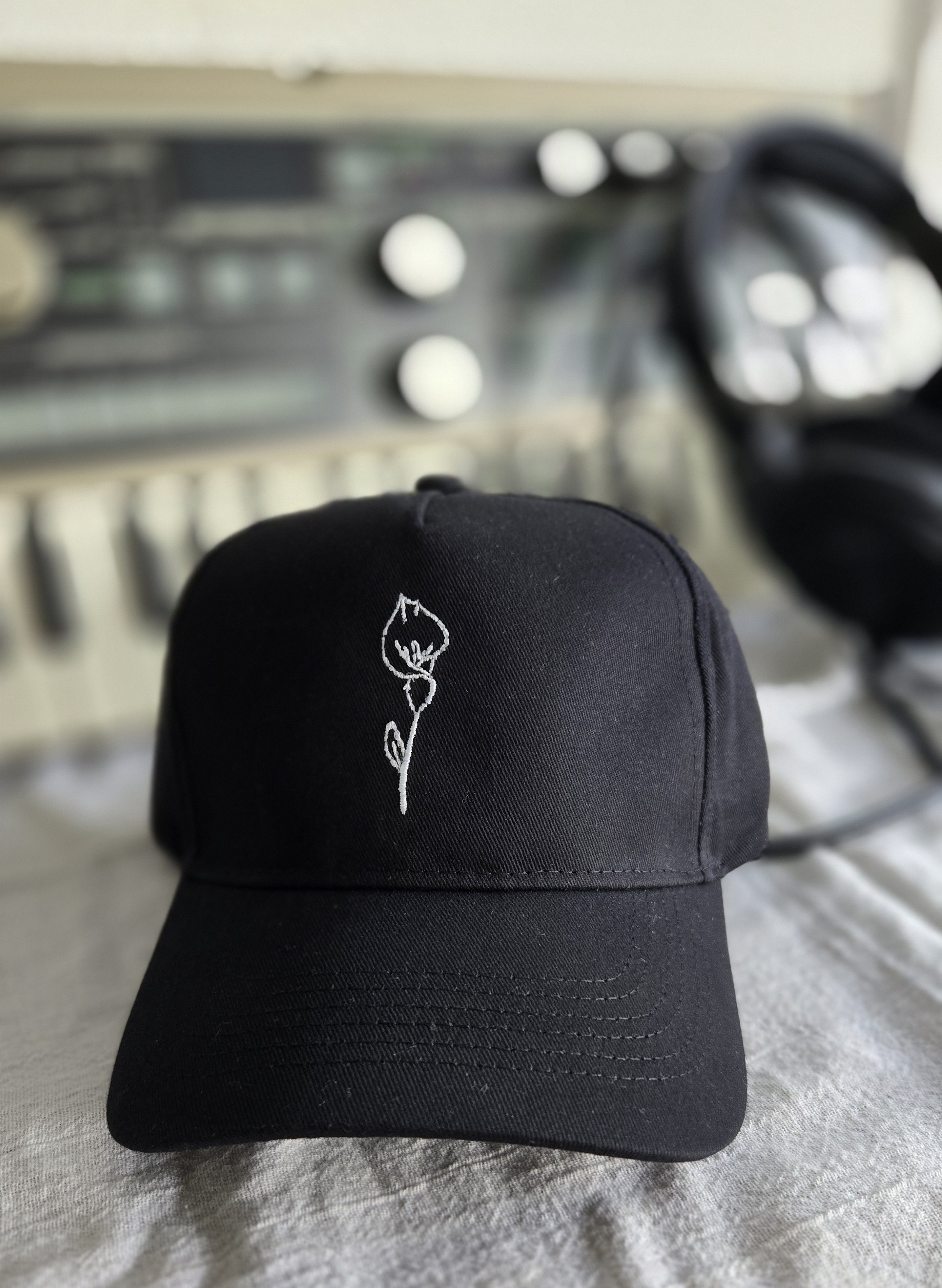 Arum Lily Hat – Image 3
