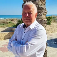 blog author image