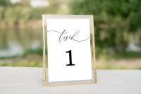 Minimalistische Hochzeit Tischnummer 02 – Bild 1