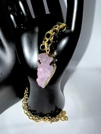 The Guardian Necklace – Image 2