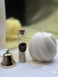 Vela Escultural “Ivory Wave” – Image 3