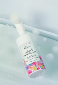 Angelic Cleansing Foam – Image 1
