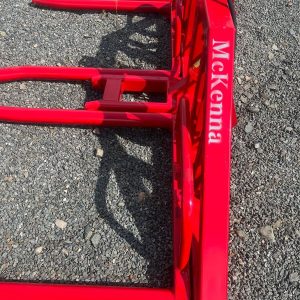 McKenna Heavy Duty Double Bale Lifter – Image 2