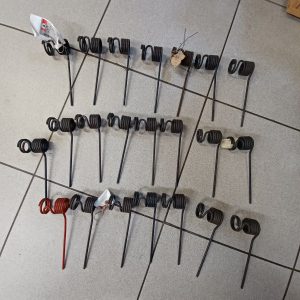 MF Pick-Up Tine 585135M1 – Image 2