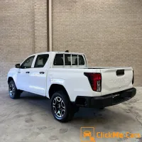 Toyota Hilux 4x2 | Sydney – Image 4