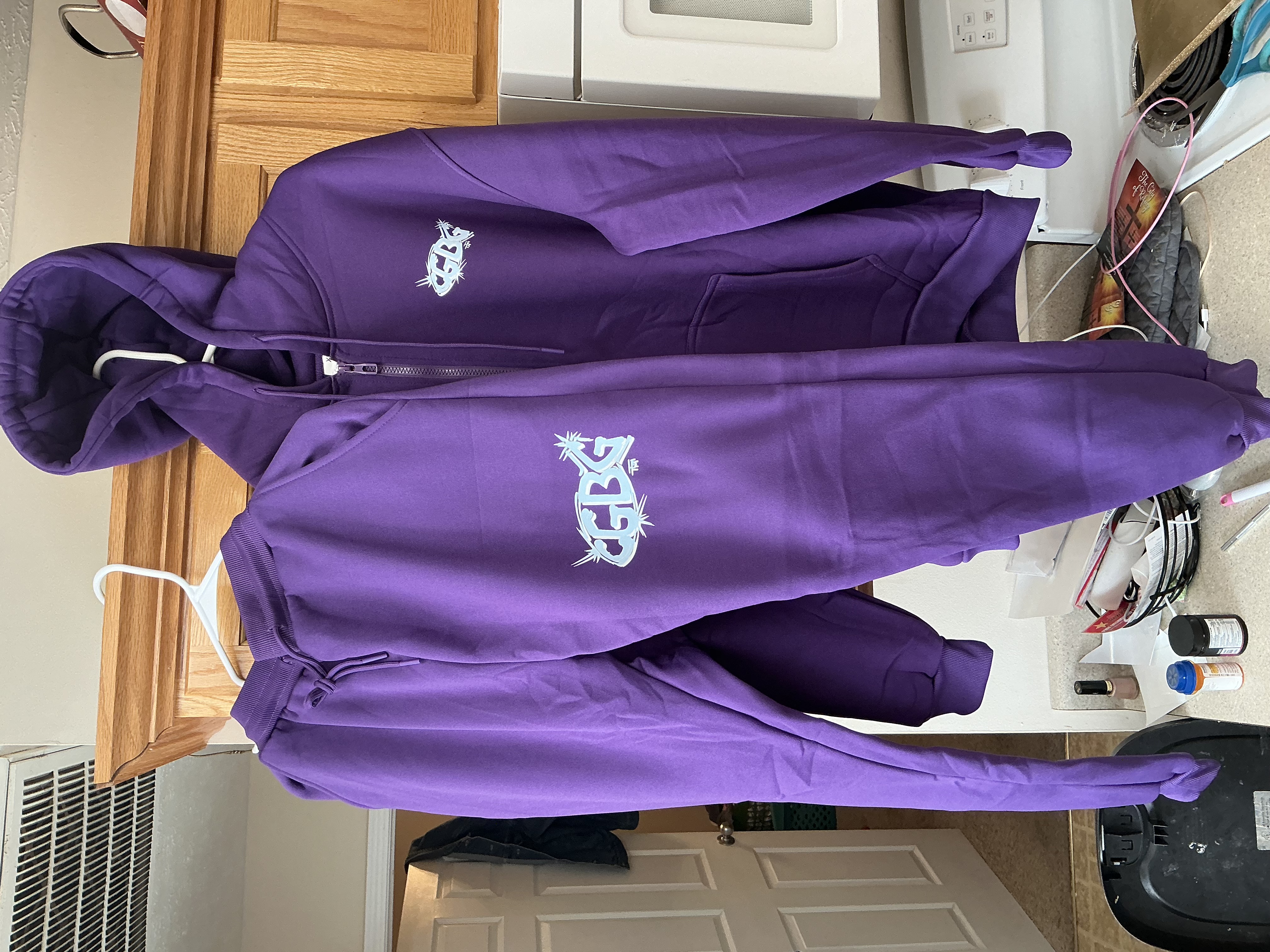Men's 2 piece Full Zip Jogging Suit – Image 1