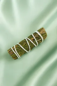  Mugwort Smudging – Image 1