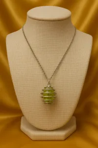 Peridot Crystal Necklace – Image 3