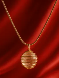 Clear Quartz Crystal Necklace – Image 2