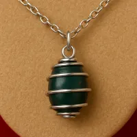 Bloodstone Crystal Necklace – Image 2