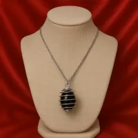 Black Onyx Crystal Necklace – Image 3