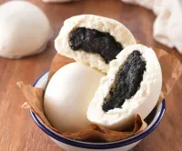 Black Sesame Buns 黑芝麻包 (10pcs) D09 – Image 1