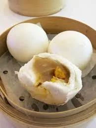 Lotus Seed Paste Buns with salty egg yolk 蓮蓉包 (10pcs) D49 – Image 1