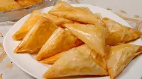 Vegetable Curry Puff 咖哩角 (10pcs) D47 – Image 1