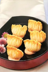 Deep Fried Prawn Dumplings 炸蝦角 (10pcs) D53 – Image 1