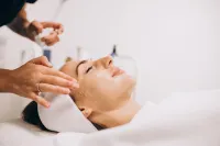 14k Gold Facial – Image 1