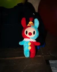 Payaso Plushie Keychain – Image 1