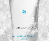 Replenishing Cleanser – Image 1