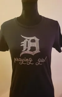 Detroit Praying Girl – Image 1