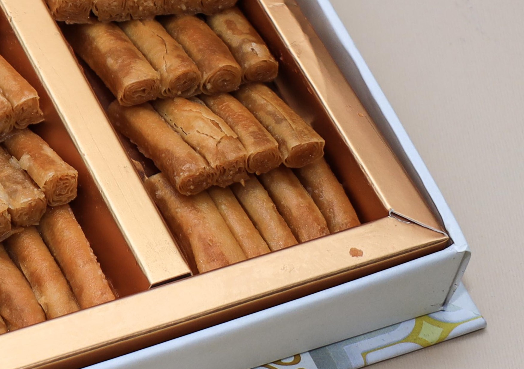 Baklava with Honey – Premium Mediterranean Pastry Box – Image 3