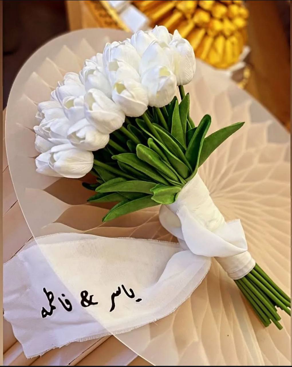Luxury Artificial White Tulip Hand-Bouquet - Everlasting Bridal Flowers – Image 1
