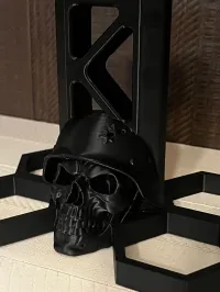 War Battle Skull AR15 Rifle Stand – Image 3