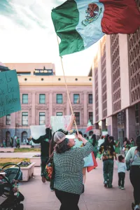 La Tia Revolucionaria – Image 1