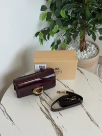 COACH – Image 4
