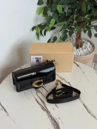 COACH – Image 1