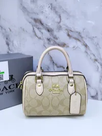 COACH – Image 5
