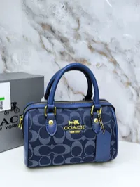 COACH – Image 2
