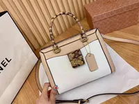 COACH – Image 11