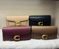 COACH – Image 1