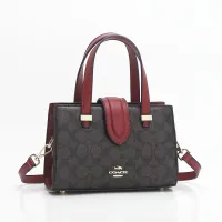 COACH – Image 3