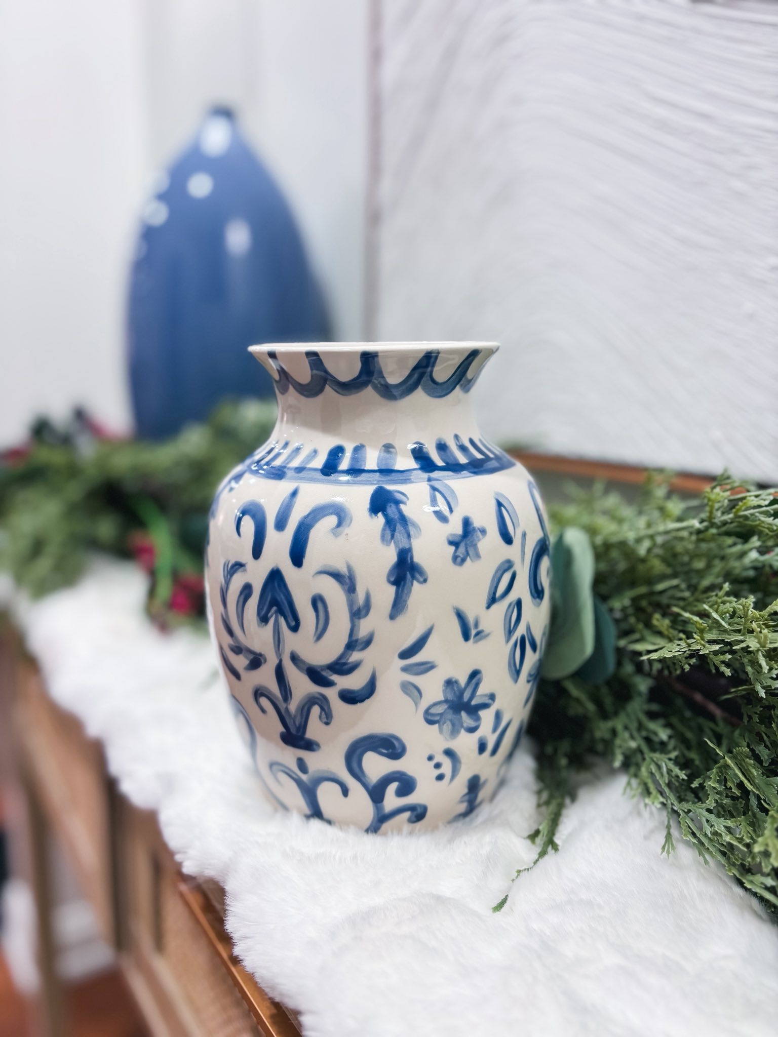 Blueberry Noel Vase – Image 1