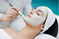 14k Gold Facial – Image 3