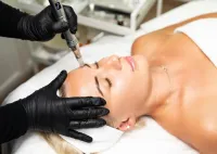 Deluxe HydroFacial – Image 3