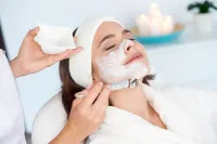 Deluxe HydroFacial – Image 2