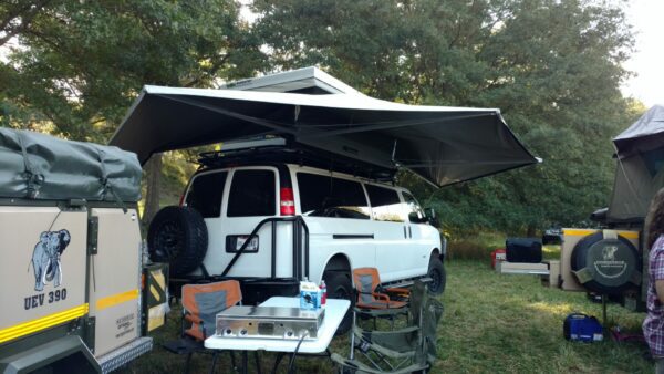 BunduAwn270 – SQ (2-Sided Awning with 2 Poles) – Image 4